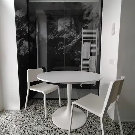 Apartament Mandello Amorevole Dimora In