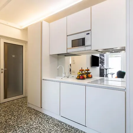 Mandello Amorevole Dimora In * לקו